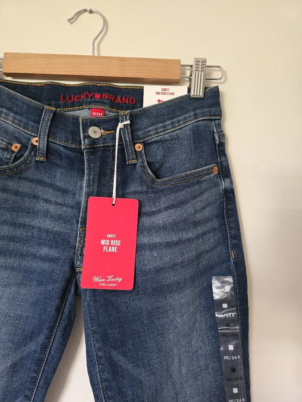 New Lucky Brand Size 00/24 Sweet Mid Rise Flare Jeans